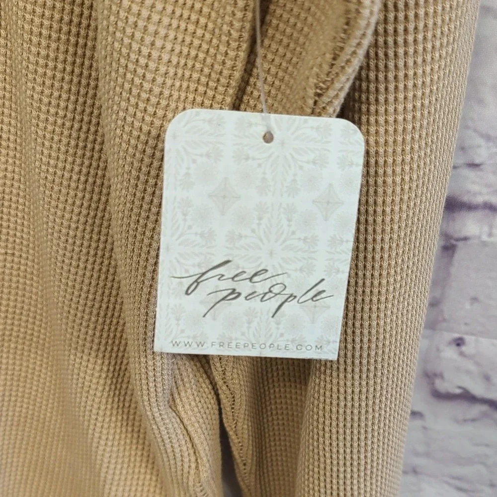 Free People We The Free Tan Waffle Knit Lettuce Hem Long‎ Sleeve Top XL